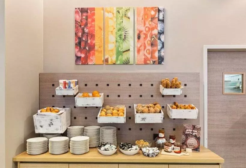 فندق Park Inn By Radisson Dresden