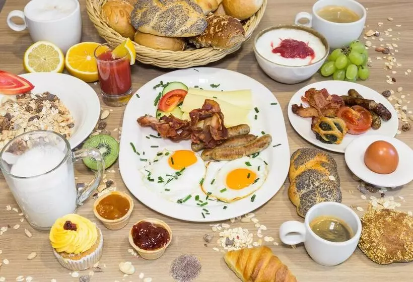 فندق Park Inn By Radisson Dresden