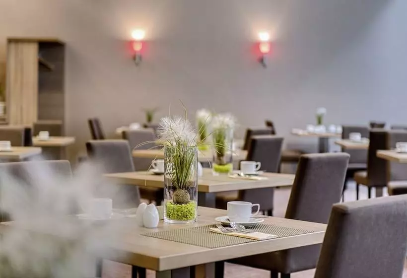 فندق Park Inn By Radisson Dresden