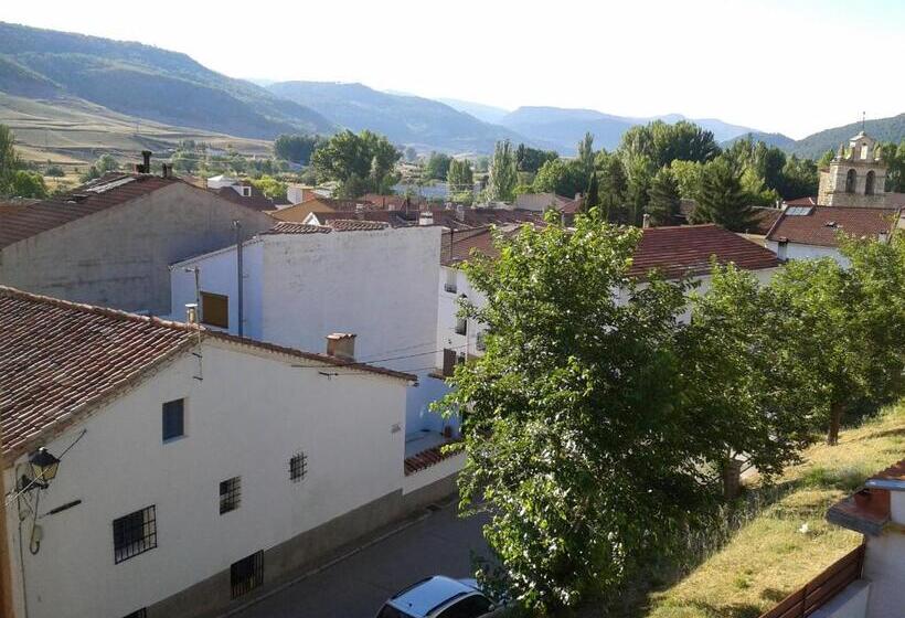 בית מלון כפרי El Gamo