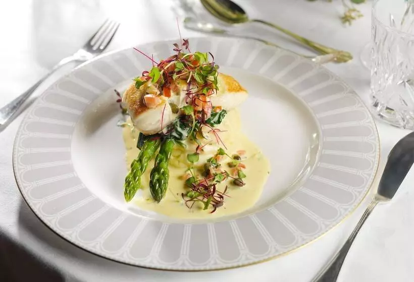 The College Green Dublin Hotel, Autograph Collection