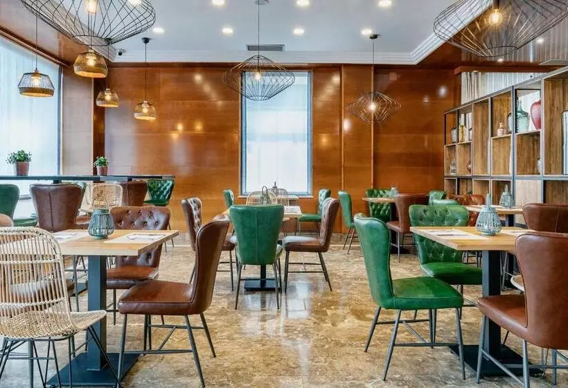 هتل Vincci Ciudad De Salamanca