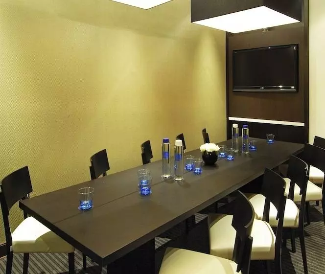 Novotel London Tower Bridge