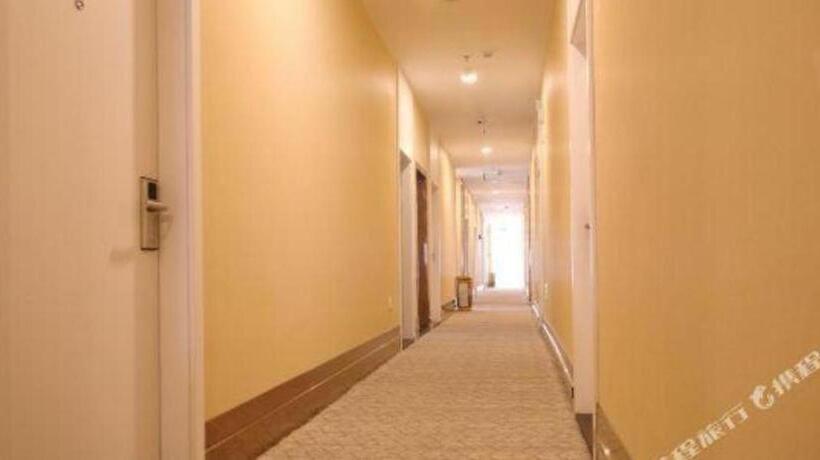 فندق 7 Days Premium· Lhasa Potala Palace