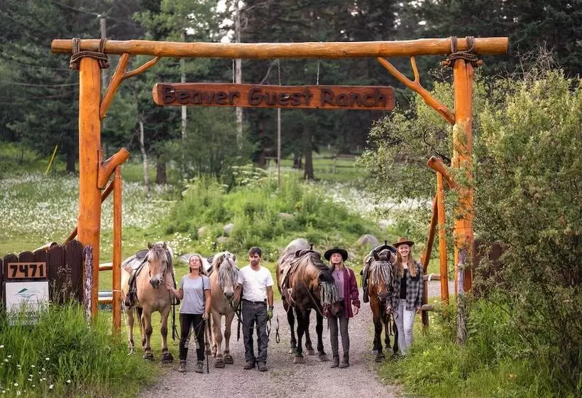 Hotelli Beaver Guestranch