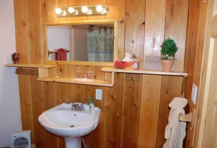 Hotelli Beaver Guestranch