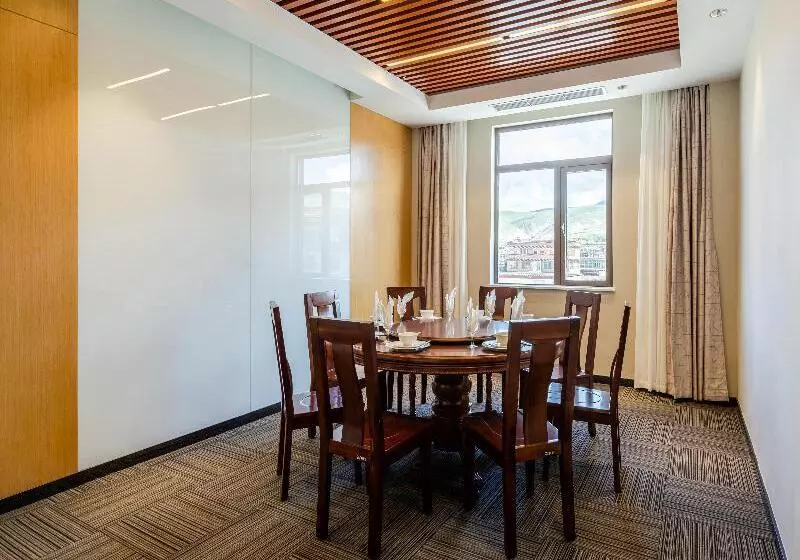 Hotelli Holiday Inn Express Litang, An Ihg