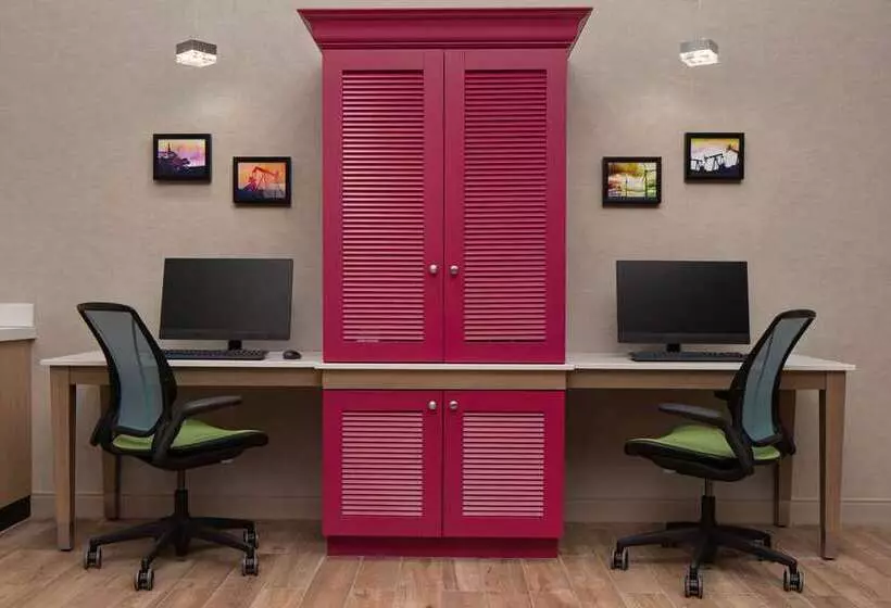 هتل Home2 Suites By Hilton, Carlsbad, New Mexico