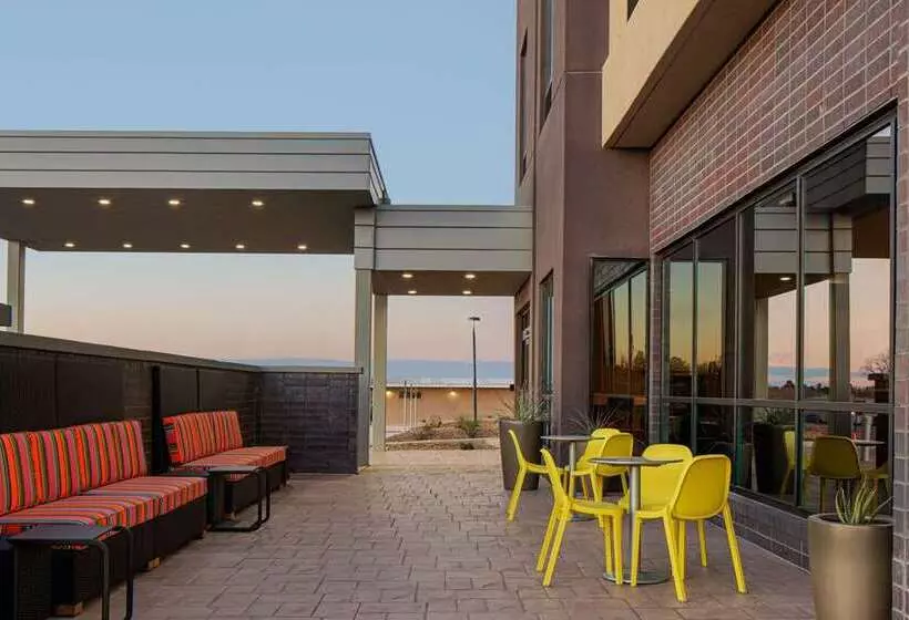 هتل Home2 Suites By Hilton, Carlsbad, New Mexico