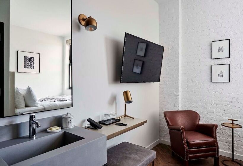 Walker Hotel Tribeca