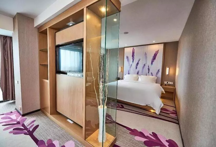Lavande Hotel Haining Leather City Yintai Branch