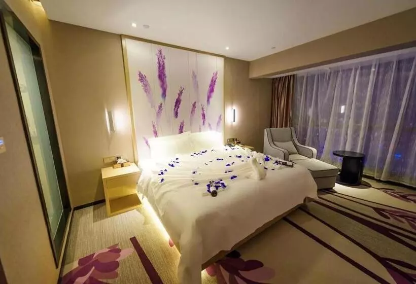 Lavande Hotel Haining Leather City Yintai Branch