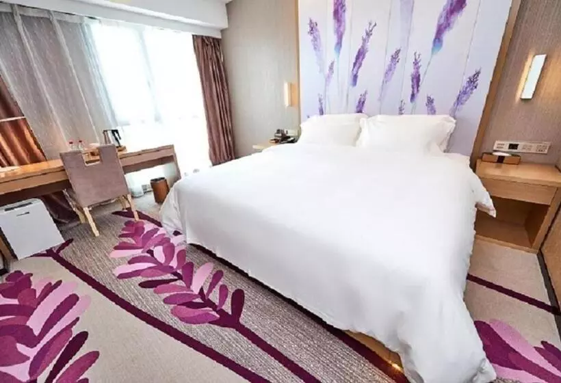 Lavande Hotel Haining Leather City Yintai Branch