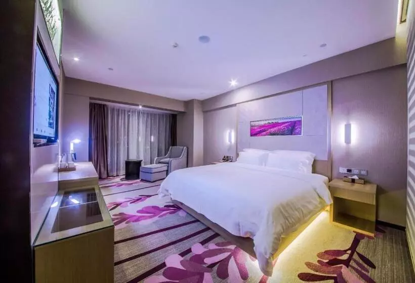 Lavande Hotel Haining Leather City Yintai Branch