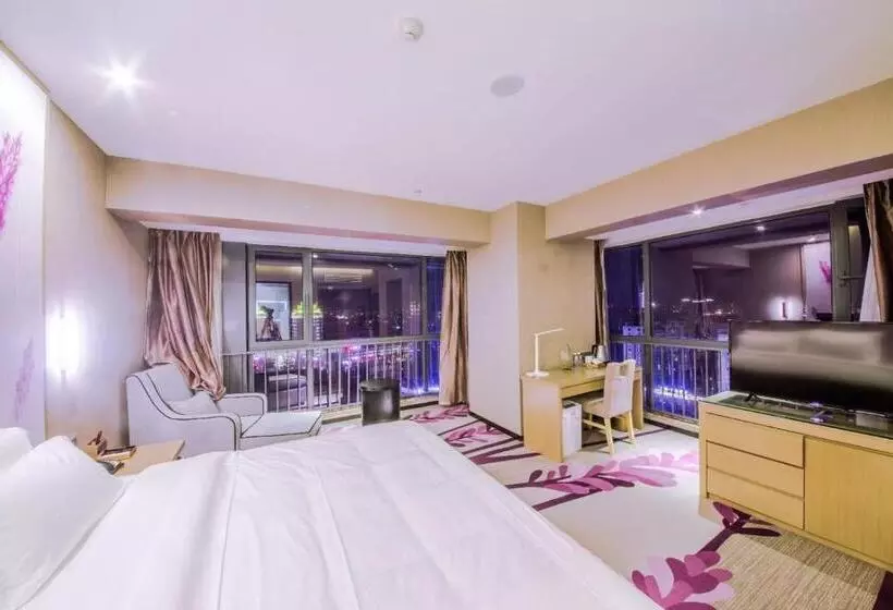 Lavande Hotel Haining Leather City Yintai Branch