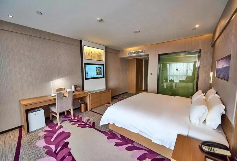 Lavande Hotel Haining Leather City Yintai Branch