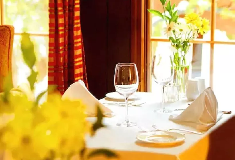 Hotelli Benmiller Inn & Spa