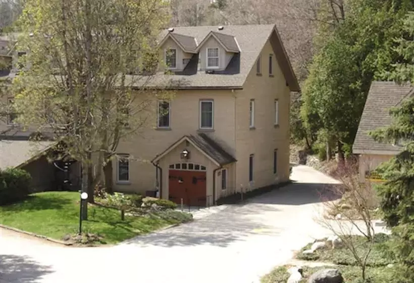 Hotelli Benmiller Inn & Spa