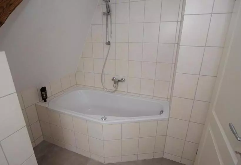 ユースホステル Nürtingen Zimmer