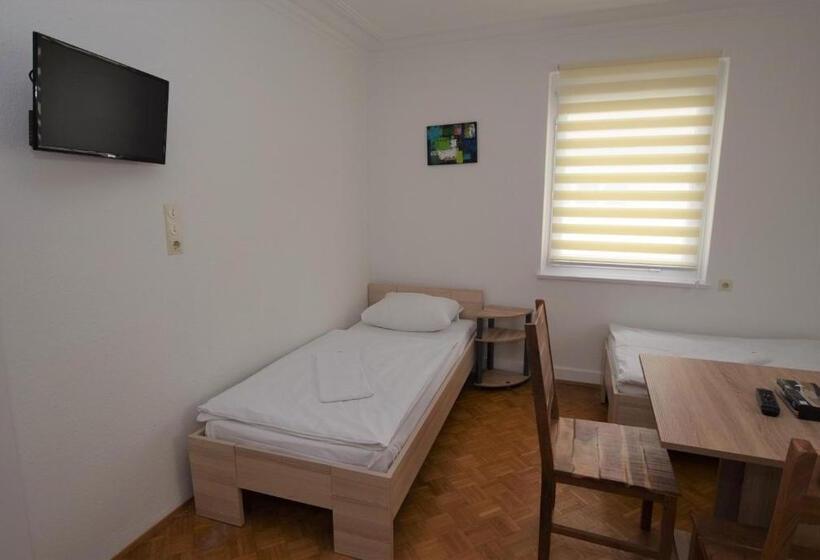 ユースホステル Nürtingen Zimmer