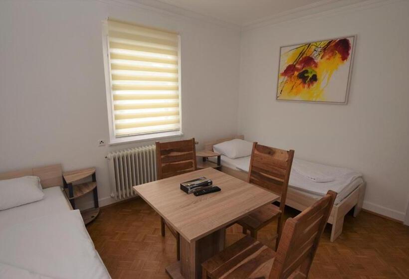 ユースホステル Nürtingen Zimmer