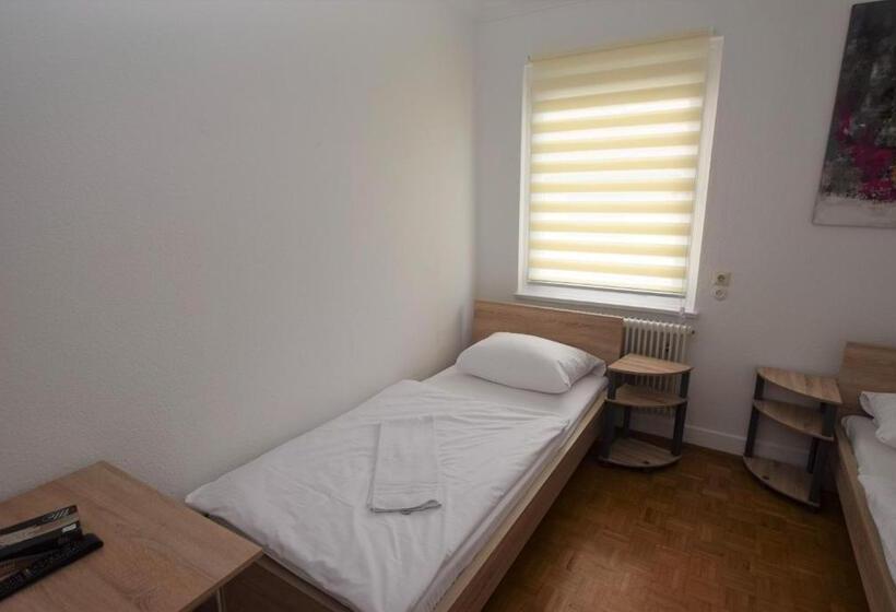 ユースホステル Nürtingen Zimmer