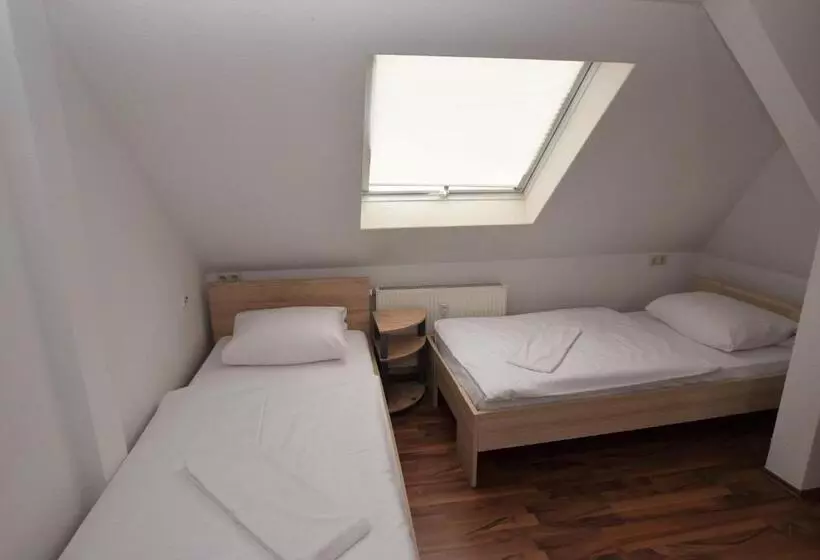 ユースホステル Nürtingen Zimmer