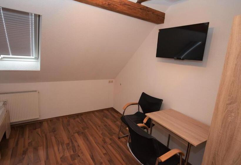 ユースホステル Nürtingen Zimmer