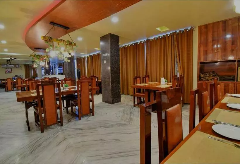 Fabhotel Red Rose   Nr Iit Guwahati