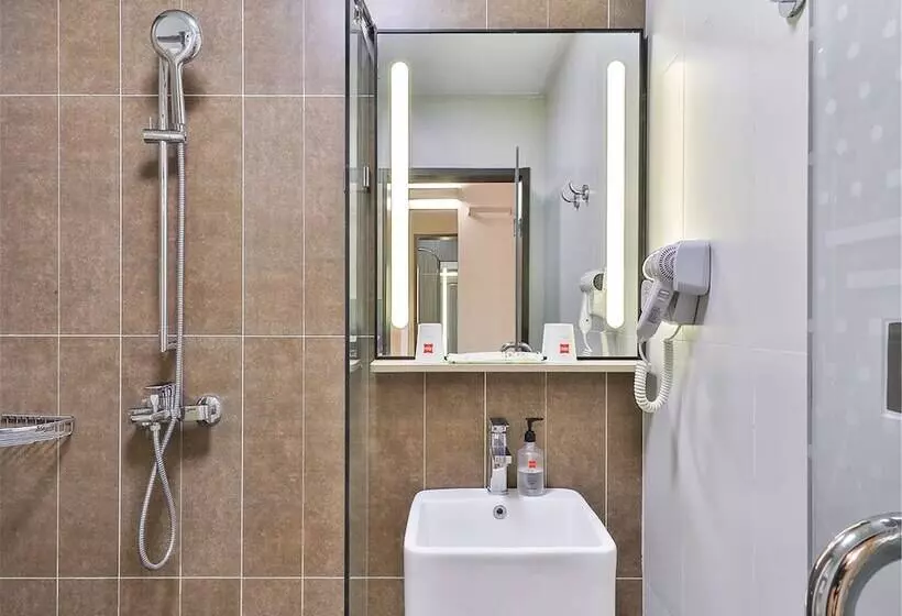 Hotelli Ibis Beijing Changping Metro Station