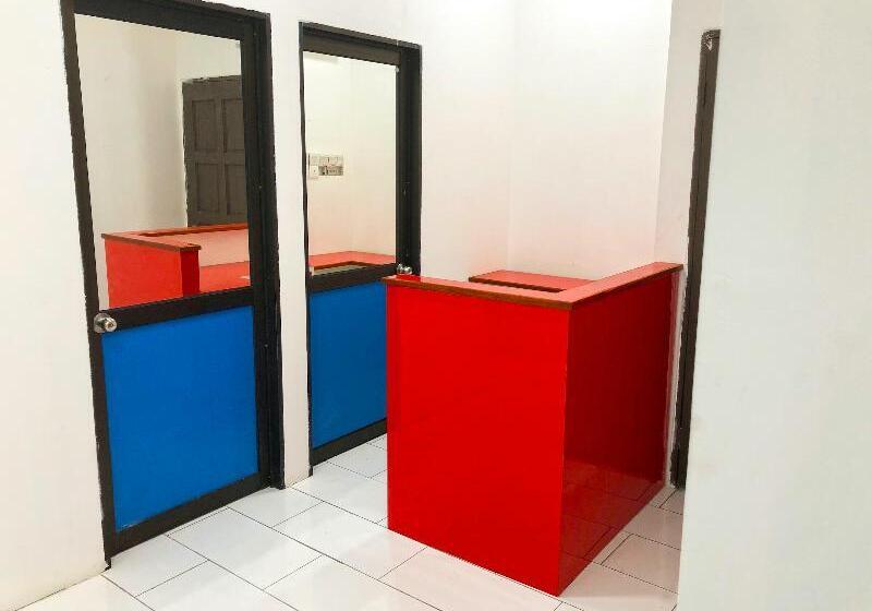 Hotelli Spot On 90077 Cherry's Lodge