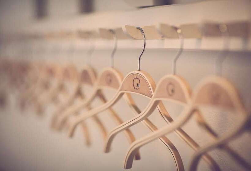 Hotelli Spot On 90077 Cherry's Lodge