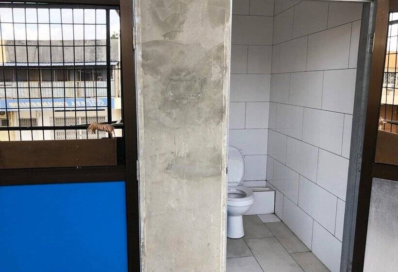 Szálloda Spot On 90077 Cherry's Lodge