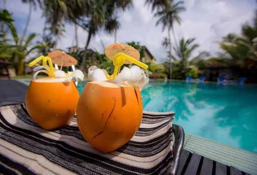 Hotelli The Max Wadiya