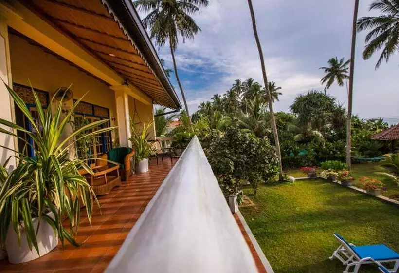 Hotelli The Max Wadiya