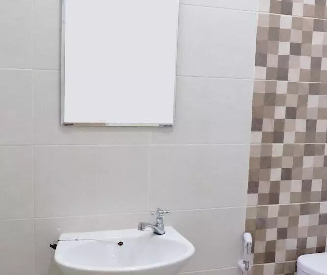 ベッドアンドブレックファースト Gapura Residence Airport Semarang By Sinergi