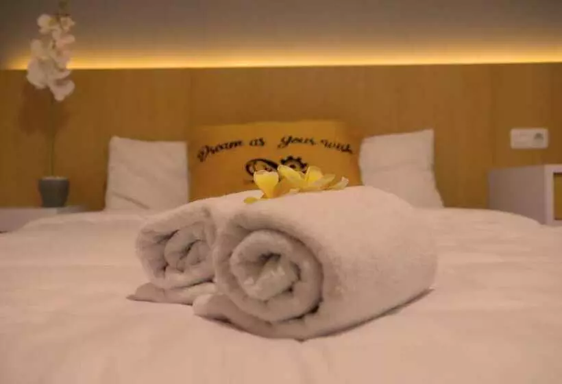 ベッドアンドブレックファースト Gapura Residence Airport Semarang By Sinergi