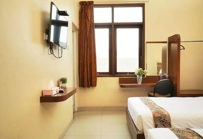 ベッドアンドブレックファースト Gapura Residence Airport Semarang By Sinergi