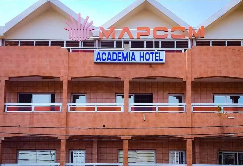 هتل Academia