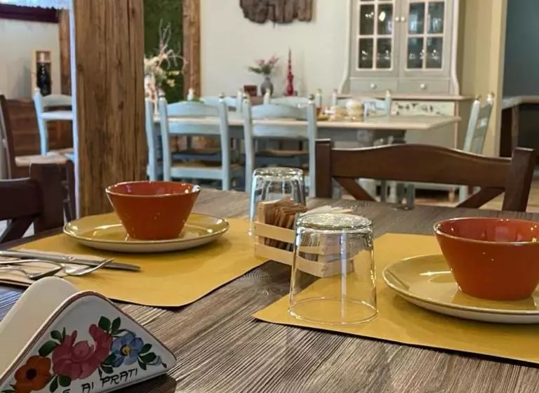 ホテル Agriturismo Casale Ai Prati