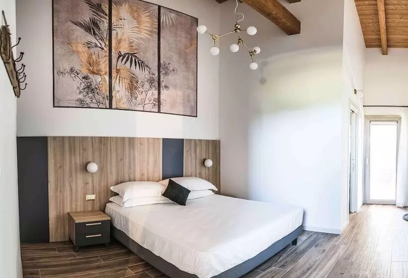 ホテル Agriturismo Casale Ai Prati