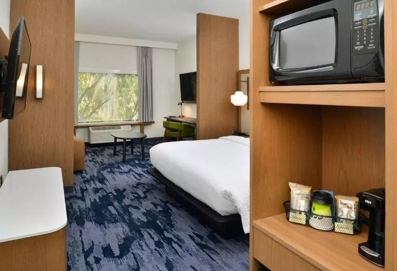 Hotelli Fairfield Inn & Suites By Marriott Charlotte University Research Park