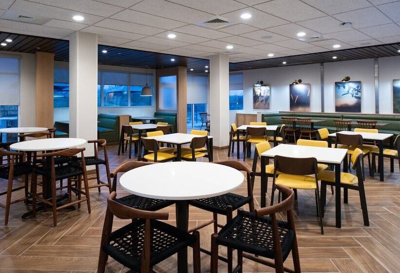 호텔 Fairfield Inn & Suites By Marriott Charlotte University Research Park