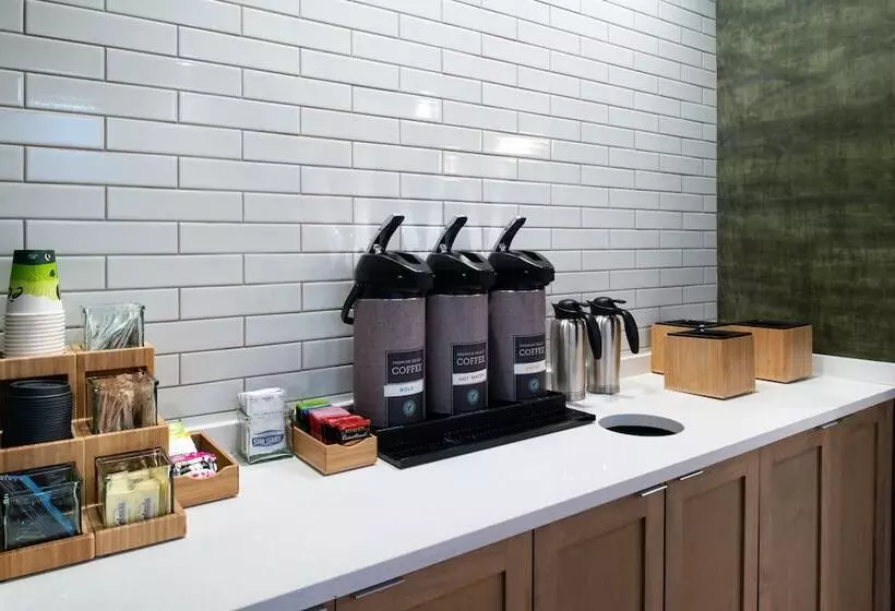 Hotelli Fairfield Inn & Suites By Marriott Charlotte University Research Park