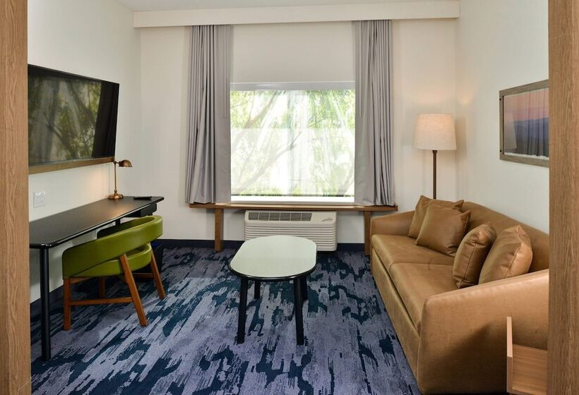 호텔 Fairfield Inn & Suites By Marriott Charlotte University Research Park