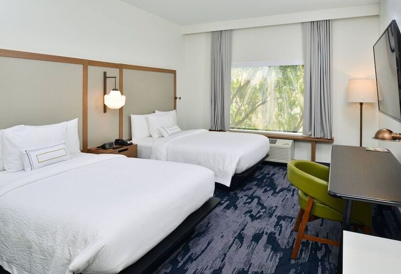 호텔 Fairfield Inn & Suites By Marriott Charlotte University Research Park