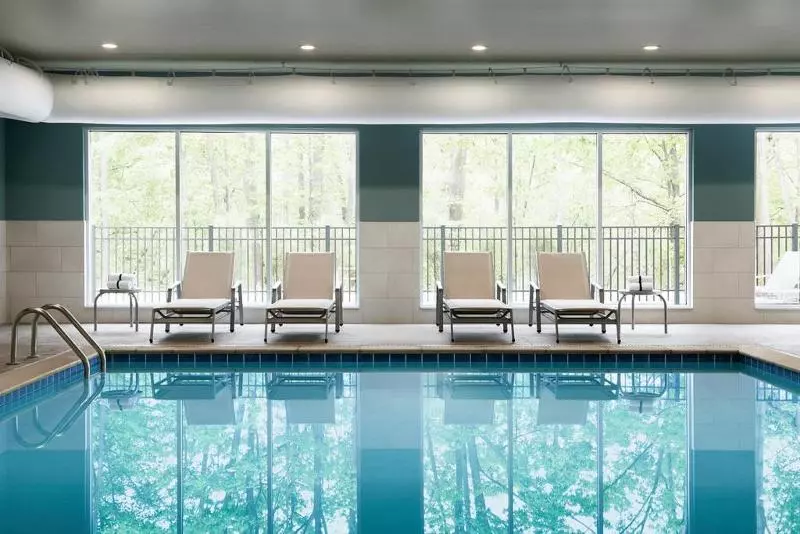 ホテル Holiday Inn Express & Suites   Edmonton Sw – Windermere, An Ihg
