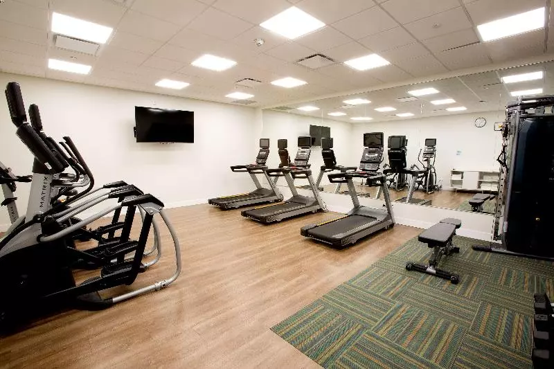 ホテル Holiday Inn Express & Suites   Edmonton Sw – Windermere, An Ihg