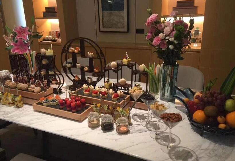 Hotel Howard Johnson By Wyndham Sihanoukville