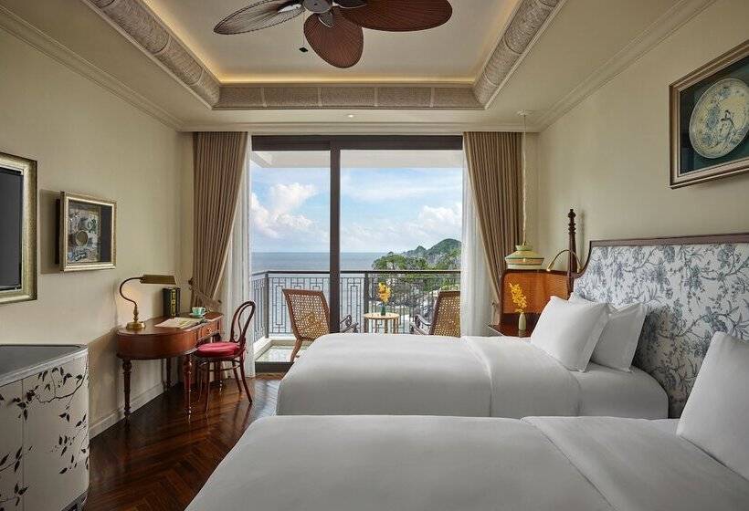 هتل Hôtel Perle D Orient Cat Ba Mgallery